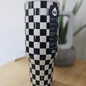 New 40 Aubrie Hydrojug checker